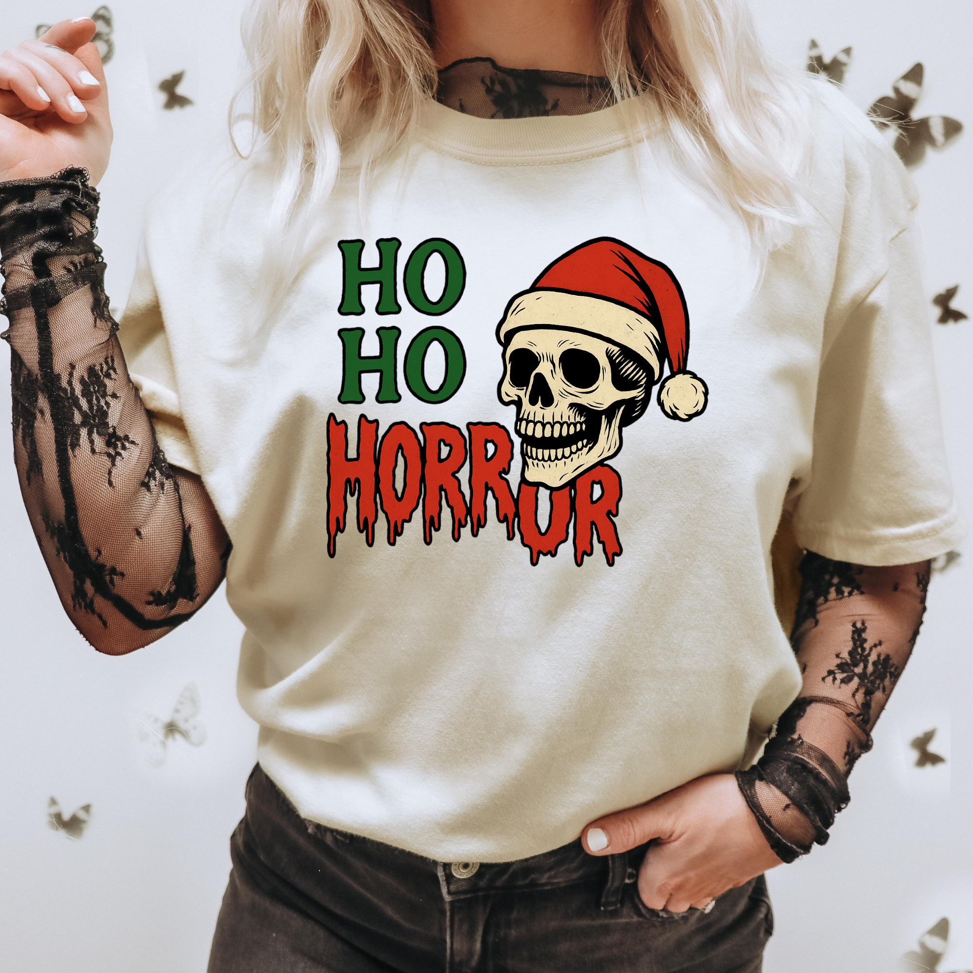 Christmas Horror T-Shirt | Unisex Christmas Tee | Skull Santa Design | Halloween Meets Christmas | Perfect for Parties, Gift Giving